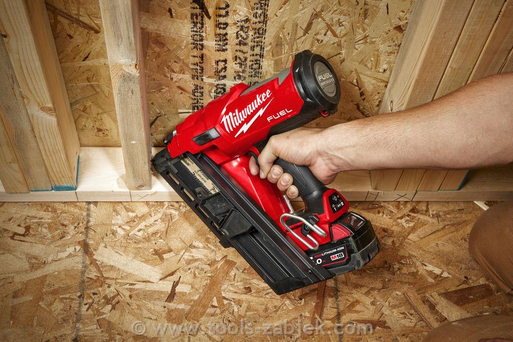 Cordless nailer M18 FFN-0C Fuel MILWAUKEE